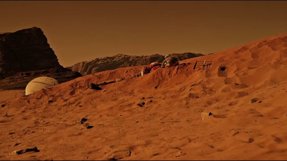 Seul sur Mars. // Source : Capture Youtube 20th Century Fox