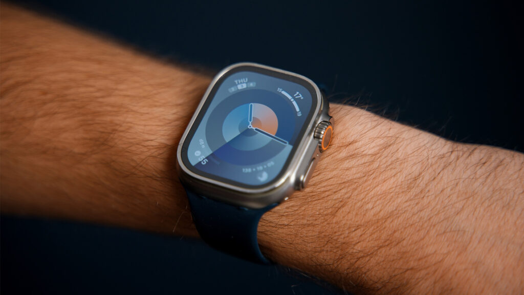 Apple Watch Ultra // Source : Thomas Ancelle / Numerama