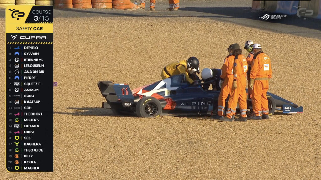 L'accident entre Maxime Biaggi et Manon Lanza // Source : Capture d'écran Numerama