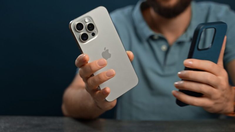 Le chargeur à induction des BMW peut-il vraiment endommager un iPhone 15 Pro ?