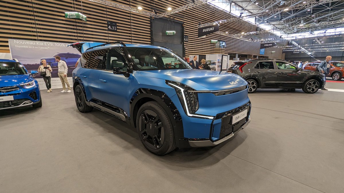 Kia EV9 sur le salon de Lyon // Source : Raphaelle Baut