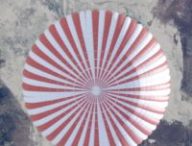 Parachute d'OSIRIS-REx. // Source : Capture YouTube Nasa Goddard