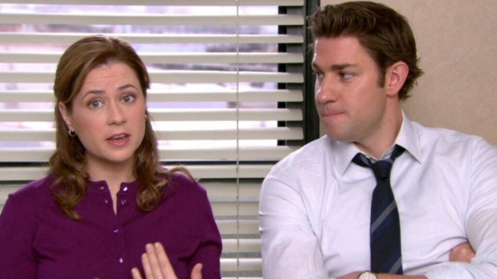 Jenna Fischer et John Krasinski dans The Office. // Source : NBC