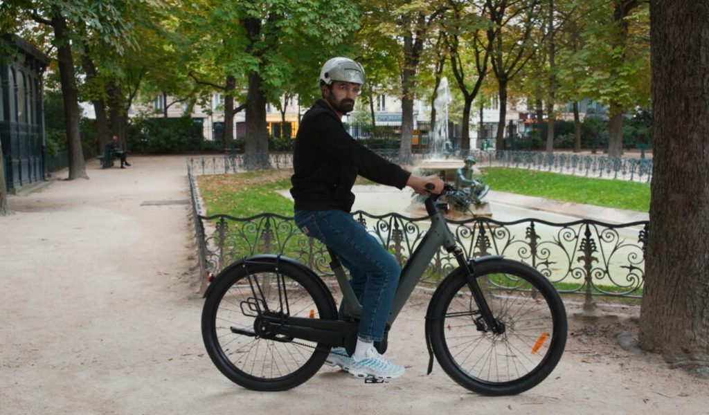 Moustache J // Source : Nino Barbey pour Numerama Moustache J // Source : Nino Barbey pour Numerama