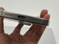 Apple dévoilera également les écouteurs AirPods Pro avec USB-C lors de la  présentation de l'iPhone 15 - Bloomberg