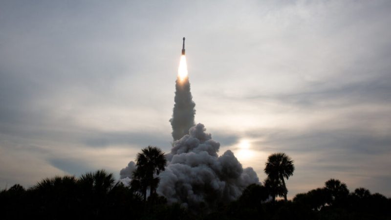 La nouvelle angoisse des astronomes se concrétise : les premiers satellites Amazon partent ce soir