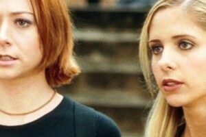 Buffy et Willow // Source : Buffy contre les vampires