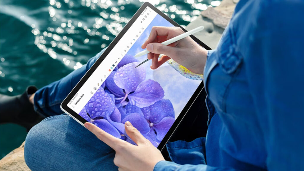 LE styler S Pen accompagne la tablette // Source : Samsung