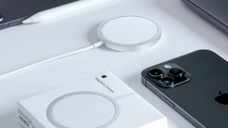 Avant les Prime Day, Amazon propose le chargeur Magsafe d’Apple moins cher