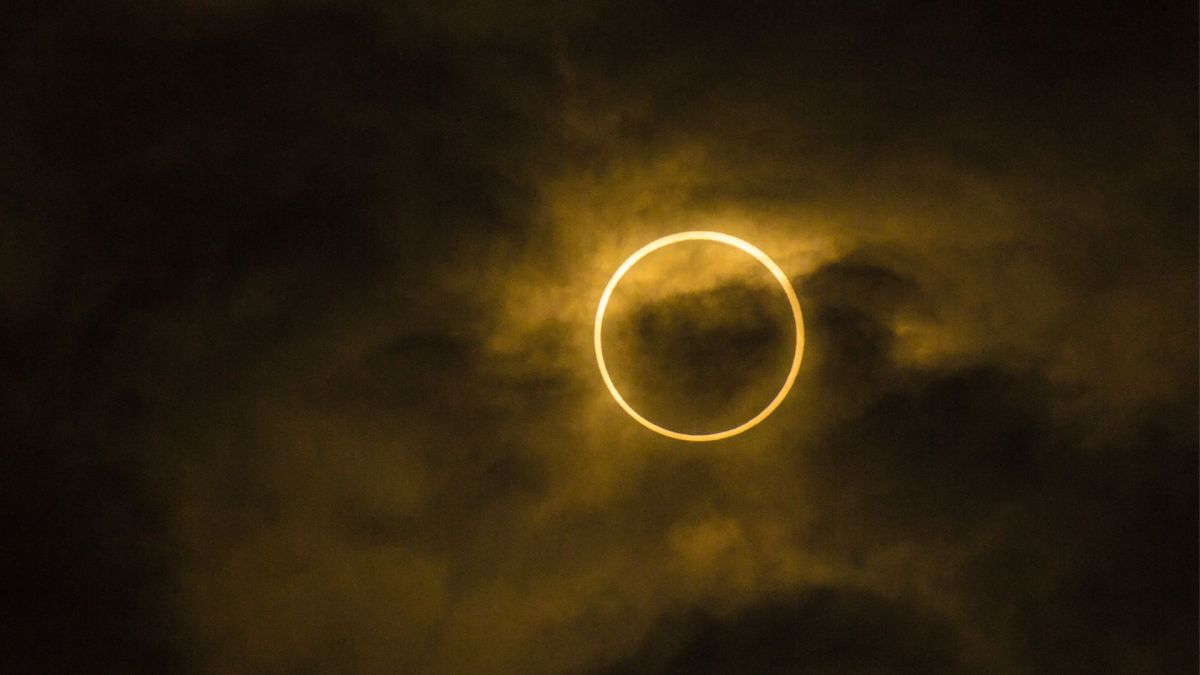 Éclipse annulaire. // Source : Flickr/CC/t-mizo (photo recadrée)