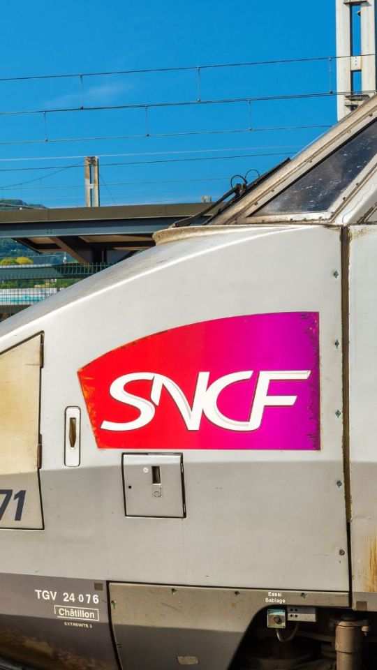 Train SNCF. // Source : Canva