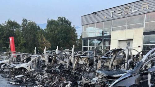 Incendie au centre Tesla Chambery de Chignin  // Source : Maire de Chignin - Michel Ravier