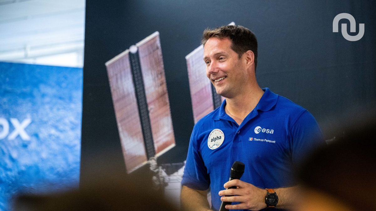 Sourire Colgate. // Source : CNES / Lancelot Frédéric, 2022 (photo recadrée) Sourire Colgate. // Source : CNES / Lancelot Frédéric, 2022 (photo recadrée)
