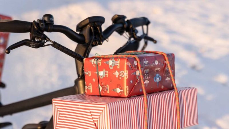 20 idées de cadeaux de Noël à moins de 100 euros pour faire plaisir à un(e) cycliste