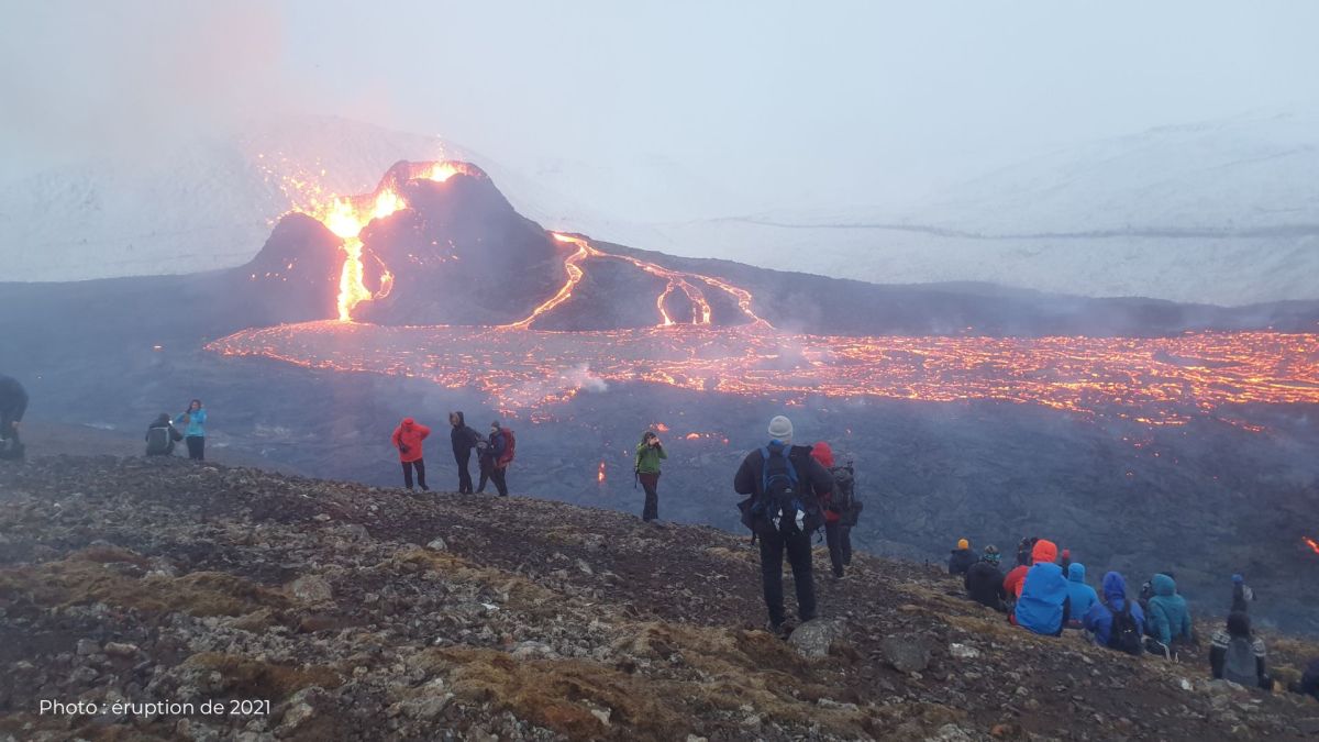 Éruption de 2021 du volcan Fagradalsfjall, en Islande. // Source : Berserkur / Wikimédias