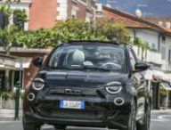 Fiat 500e dans une ville italienne // Source : Fiat