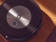 Irobot Roomba Combo  J7 // Source : iRobot