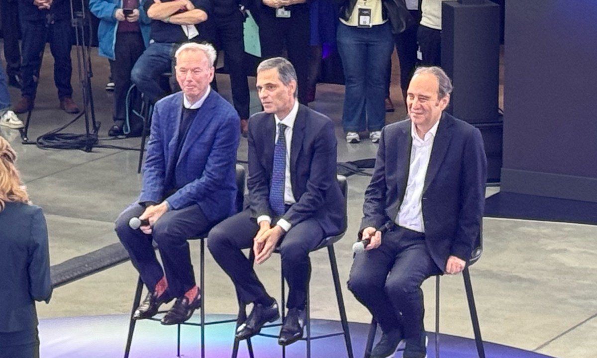 Eric Schmidt, Rodolphe Saadé et Xavier Niel. // Source : Numerama