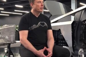 Elon Musk en interview // Source : Extrait vidéo Munro Live