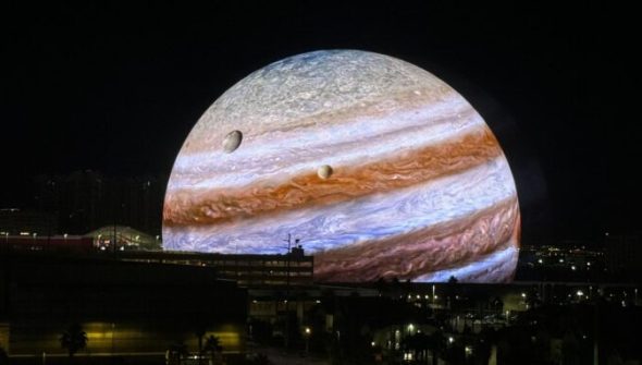 Quand la sphère devient Jupiter // Source : Numerama/Nicolas Lellouche