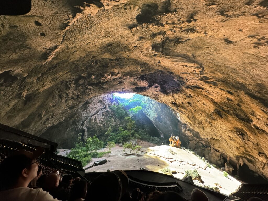 Ceci est une salle de cinéma.