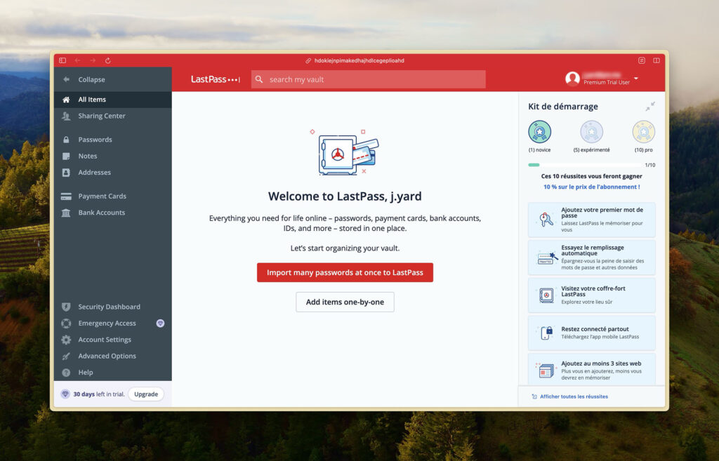 By default, the LastPass interface is presented in English.  // Source: Screenshot