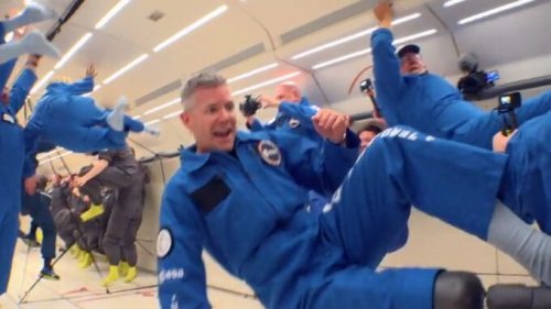 John McFall pendant un vol en zéro gravité. // Source : ESA