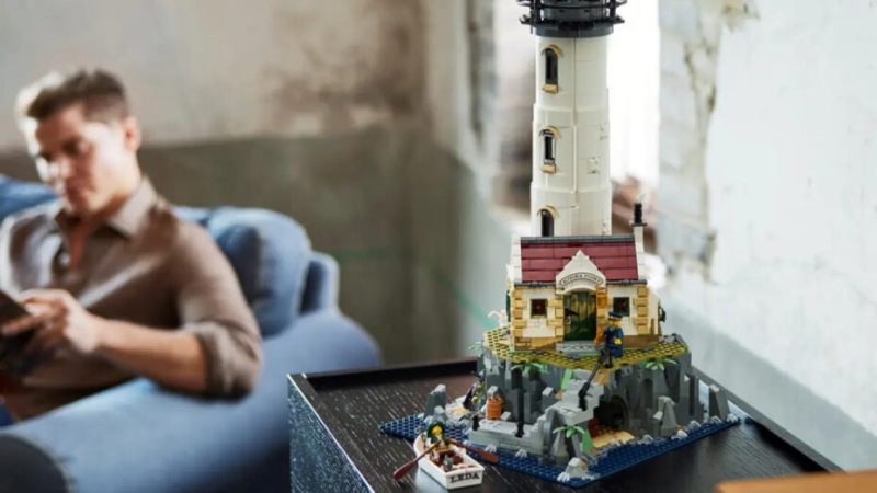 Si vous avez toujours rêvé de vivre dans un phare, cette réplique en Lego est en promo