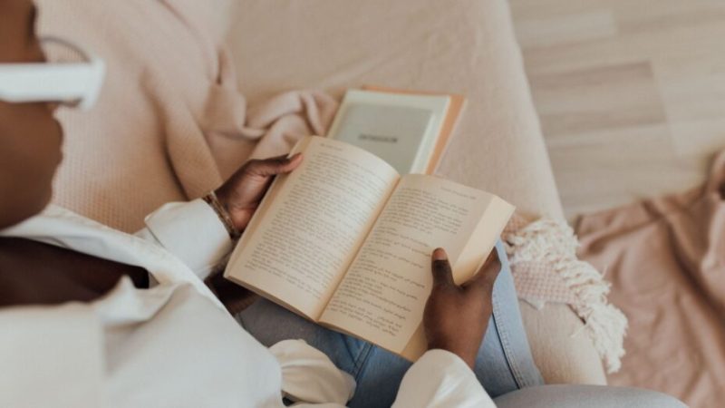 12 livres féministes de SF et fantasy à offrir pour Noël 12 livres féministes de SF et fantasy à offrir pour Noël
