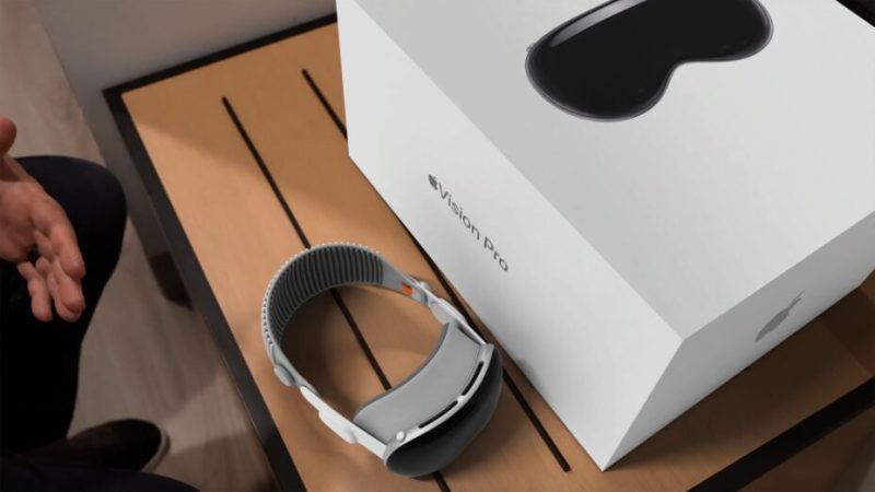 La boîte du Apple Vision Pro a l’air absolument immense