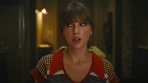 La star de la pop est ciblée par une campagne d'image pornographique générée par IA // Source : Taylor Swift / YouTube