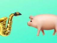 Un cochon qui joue du saxophone. // Source : Emojipedia / Montage Canva