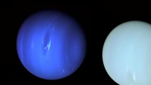 À gauche la couleur classique de Neptune. À droite, sa vraie couleur. // Source : Patrick Irwin/University of Oxford/NASA
