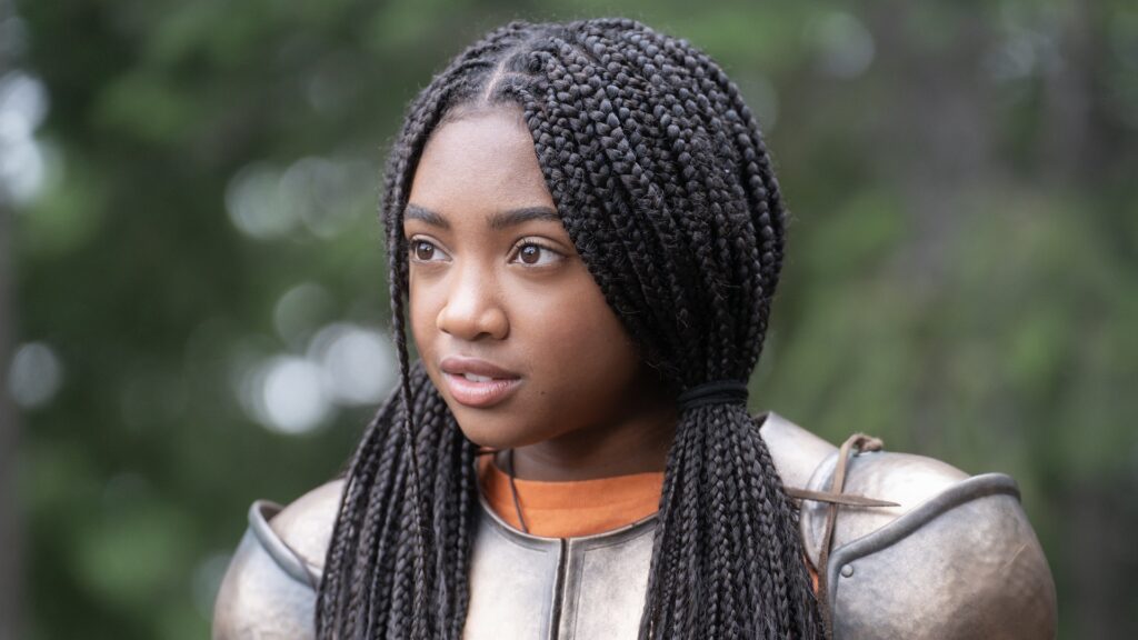 Leah Jeffries a subit une vague de cyberharcèlement raciste lorsqu'elle a été choisie pour incarner Annabeth, l'un des personnages principaux de Percy Jackson // Source : Disney+