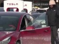Tesla qui ne chargent pas à Chicago // Source : Extrait reportage Fox News