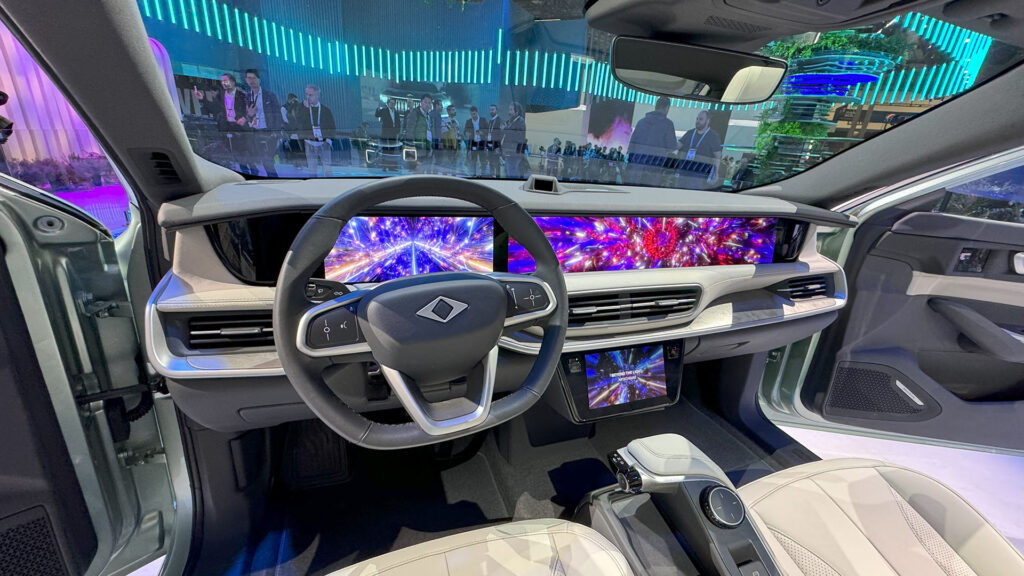 Interior of the T10F concept // Source: Vincent Sergère