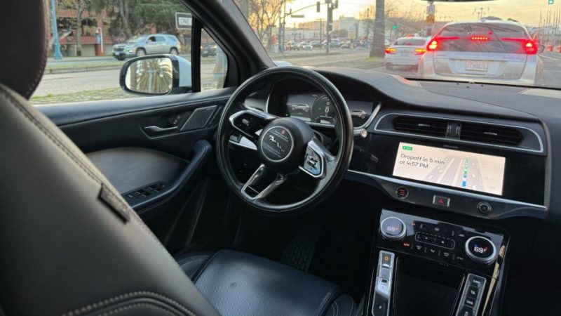 J’ai pris un taxi autonome sans personne à l’intérieur et j’ai flippé