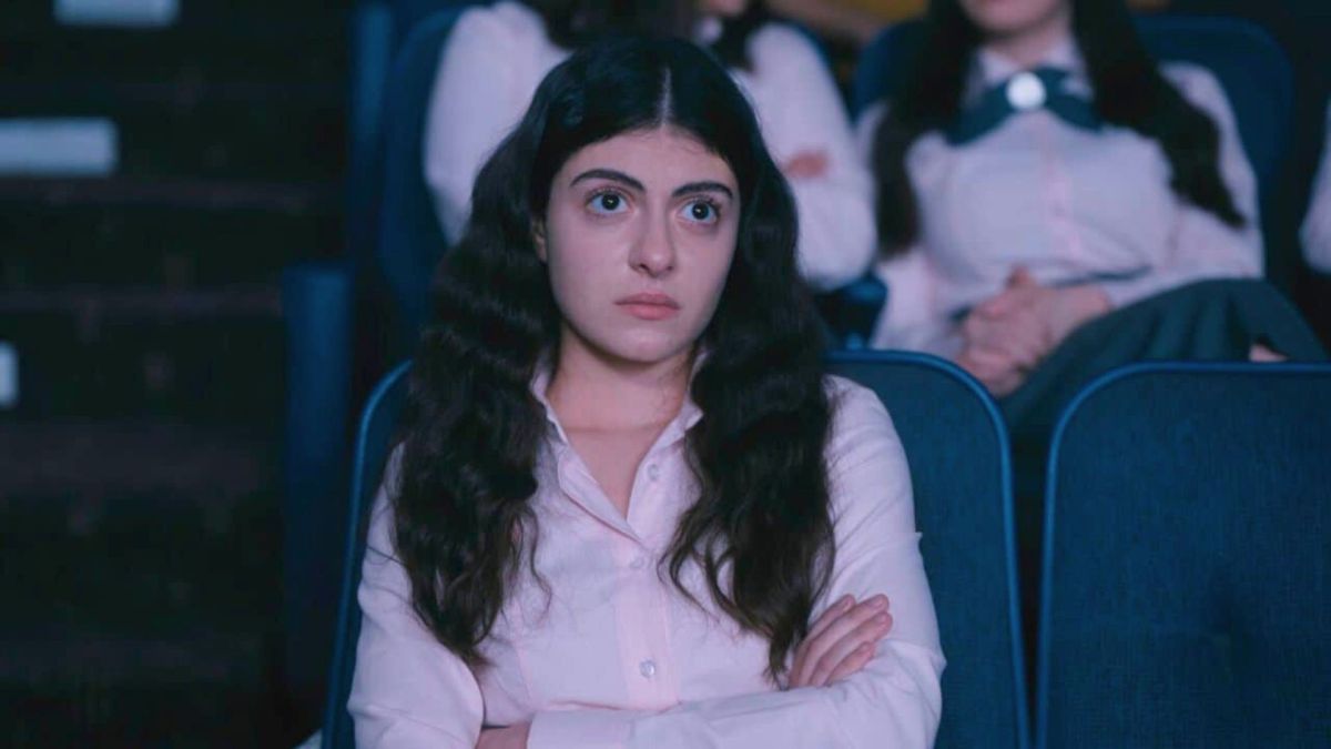 Sarah dans AlRawabi School for Girls. // Source : Netflix