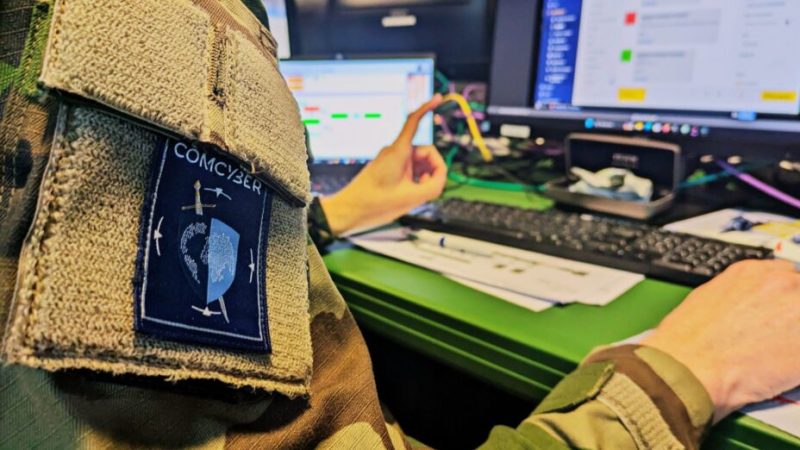 Cyberattaque, espionnage, on a assisté à un exercice militaire de cyberguerre pour les jeunes