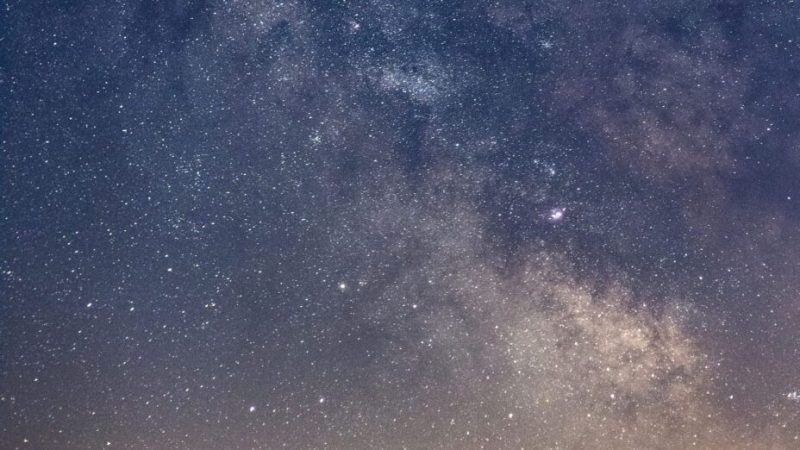Ne tombez pas dans le piège des vendeurs d’étoiles sur Internet