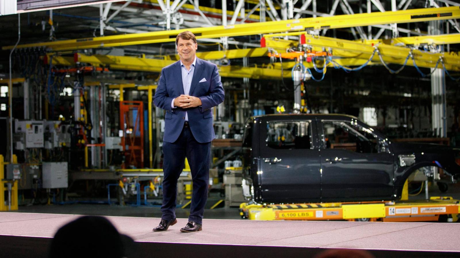 Â« Câ€™est comme une Porsche Taycan Â» : le patron de Ford ne manque pas de superlatifs...