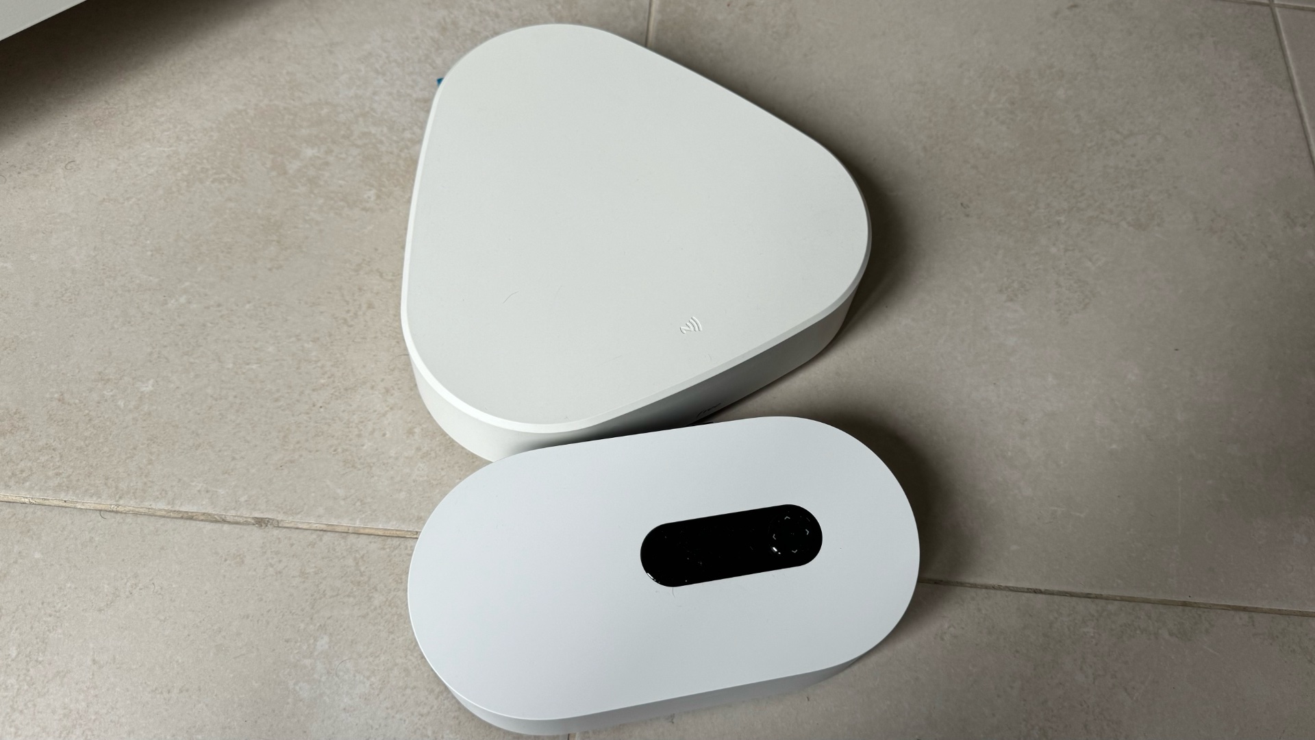 Test de la Freebox Ultra : est-elle vraiment meilleure que la Freebox ...