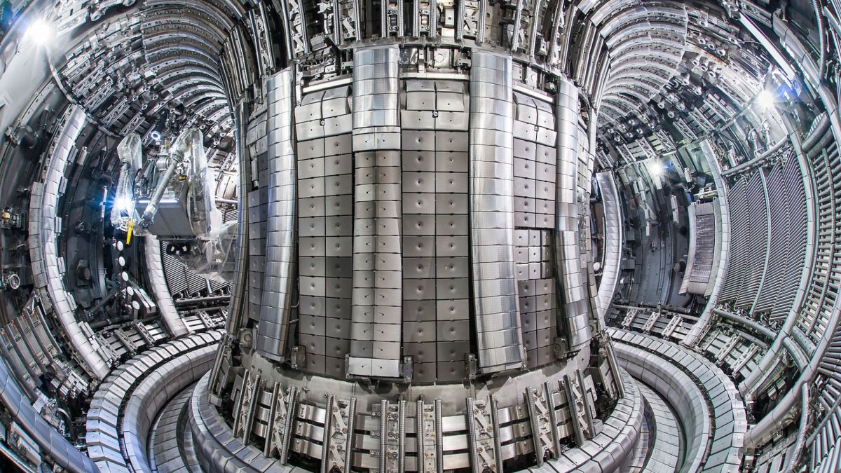 À l'intérieur du réacteur à fusion nucléaire JET. // Source : Eurofusion / CC BY 4.0