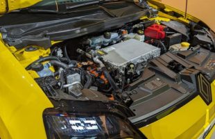 Pas de place pour un frunk sur la R5 // Source : Raphaelle Baut