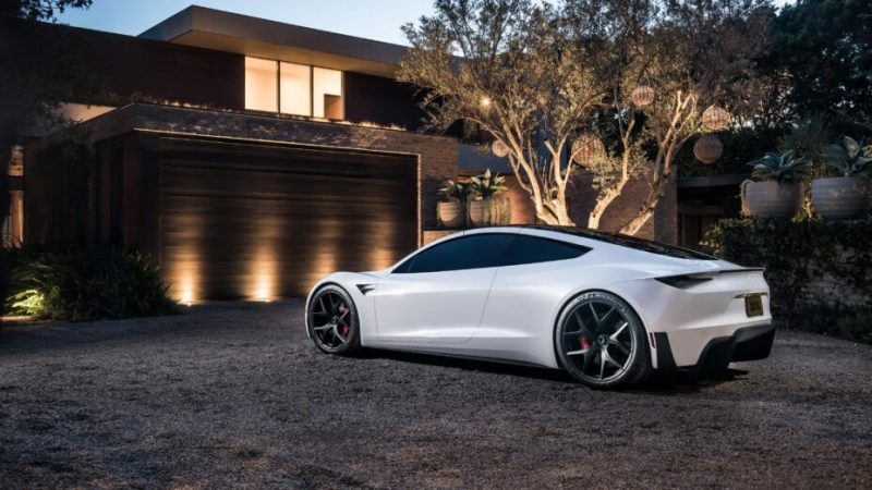 Tesla Roadster : la fusée terrestre d’Elon Musk est confirmée pour 2024