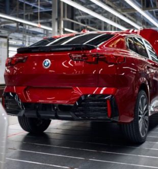 Usine allemande pour la BMW ix // Source : BMW Usine allemande pour la BMW ix // Source : BMW