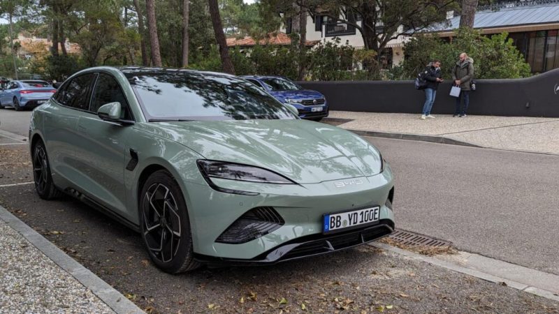 Les constructeurs chinois reprennent leur marche en avant sur le marché électrique européen