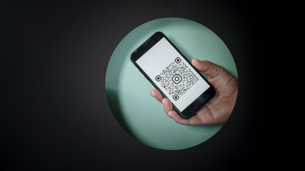 Amende à régler, impôts en retard ou cadeau à récupérer : ne cliquez jamais sur les liens et les QR envoyés par WhatsApp // Source : Sentidos Humanos via Unsplash