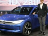 Thomas Schaefer, CEO Volkswagen, avec le concept ID.2all // Source : Volkswagen