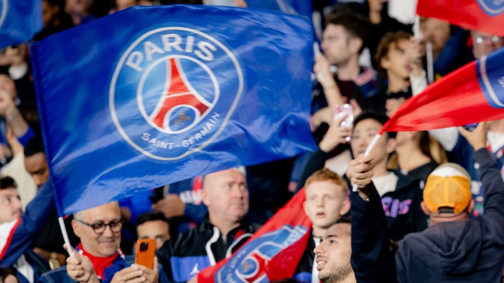 Parisian supporters // Source: PSG Twitter